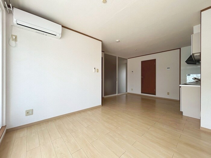 物件内観写真9　(居室)