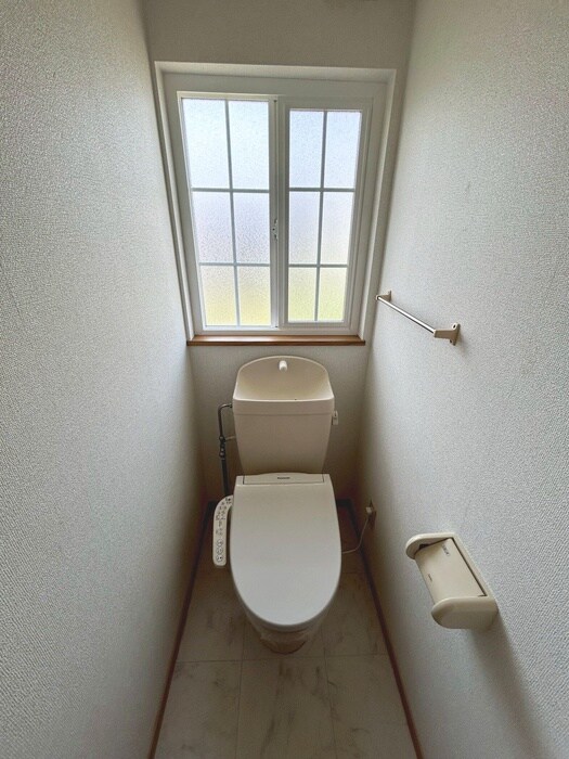 物件内観写真16　(トイレ)