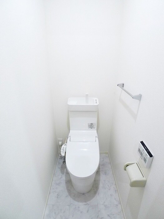 物件内観写真14　(トイレ)