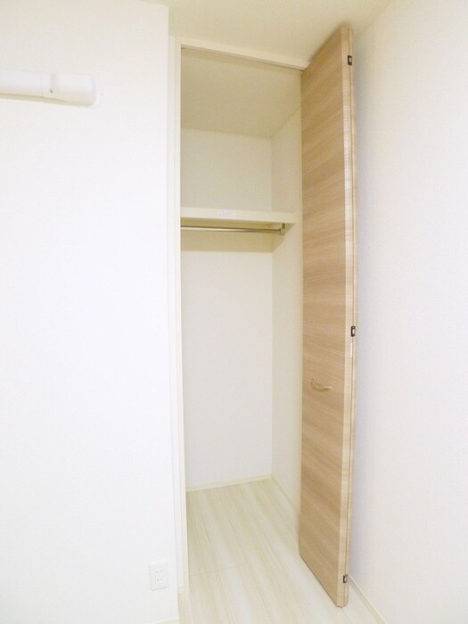 物件内観写真16　(収納)
