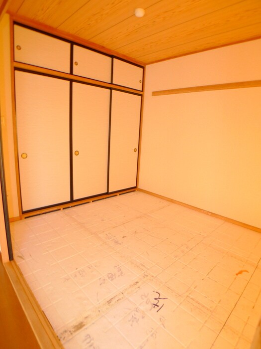 物件内観写真10　(居室)