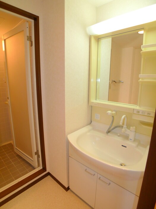 物件内観写真13　(洗面)