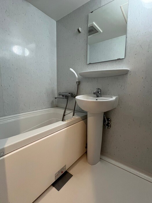 物件内観写真8　(バス／シャワールーム等)