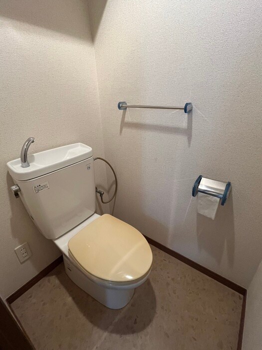 物件内観写真9　(トイレ)