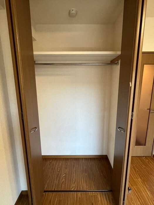物件内観写真12　(収納)