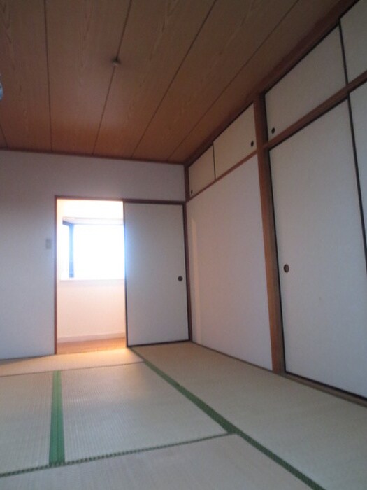 物件内観写真10　(居室)