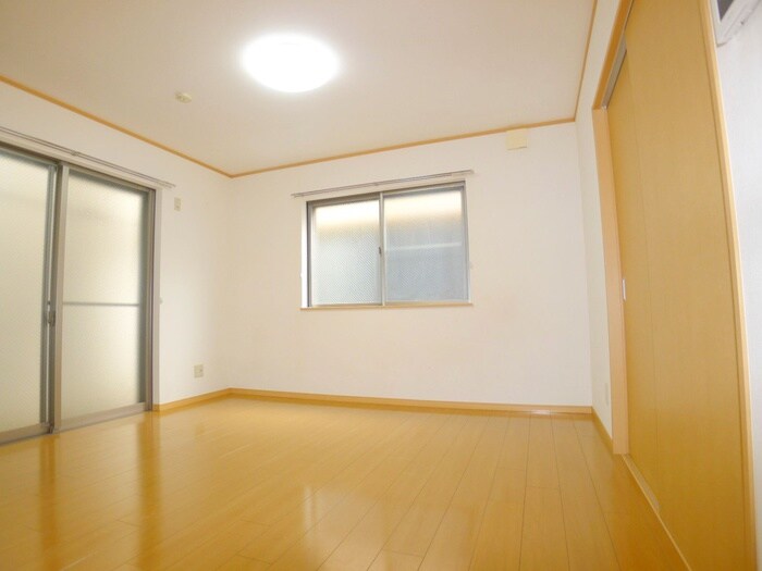 物件内観写真13　(居室)