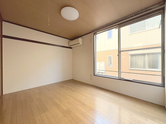 物件内観写真5　(居室)