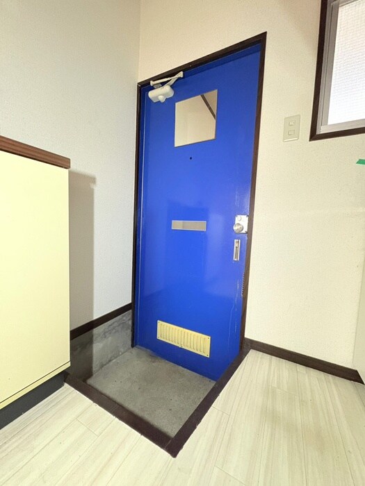 物件内観写真18　(玄関)