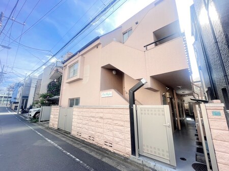 フラットメジロ外観写真