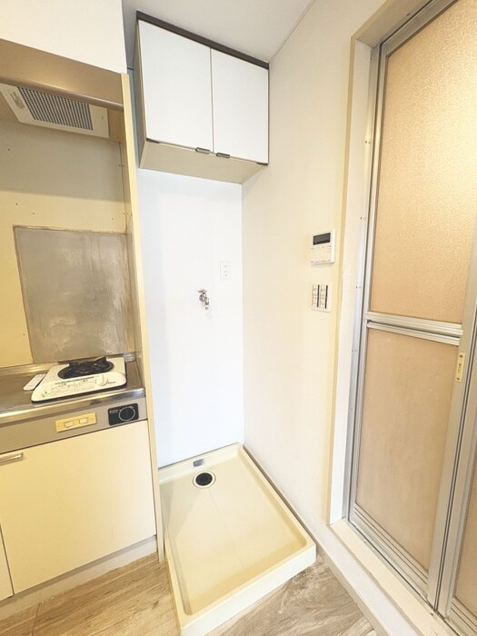 物件内観写真15　(洗濯機置場)