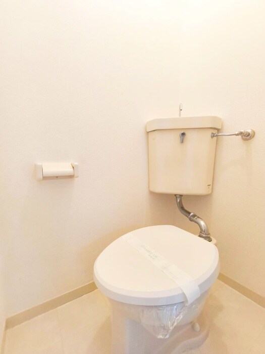 物件内観写真14　(トイレ)