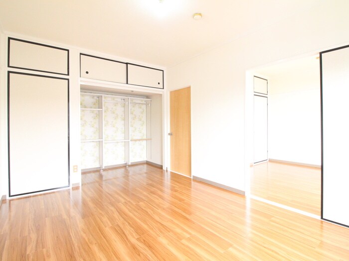 物件内観写真10　(居室)