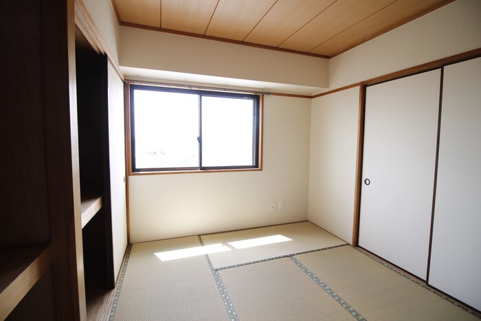 物件内観写真13　(居室)