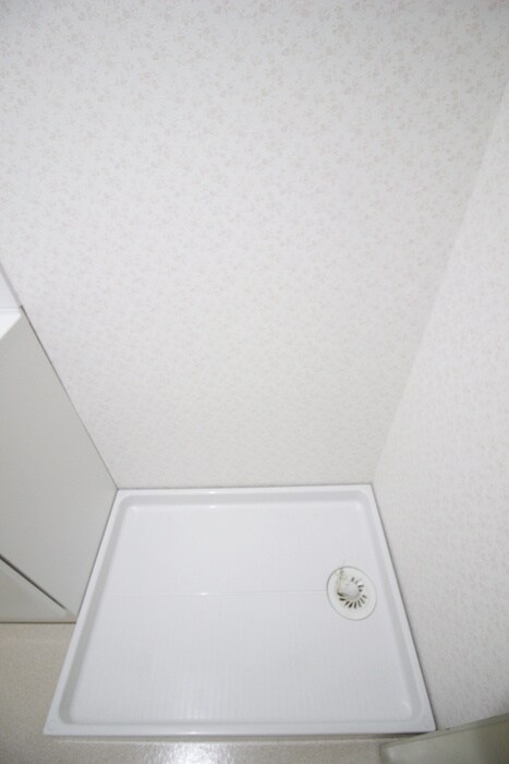 物件内観写真17　(洗濯機置場)