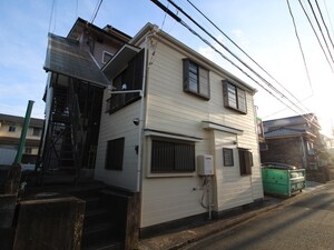 鈴木貸家外観写真