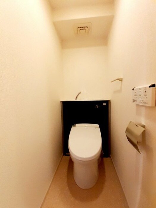 物件内観写真7　(トイレ)