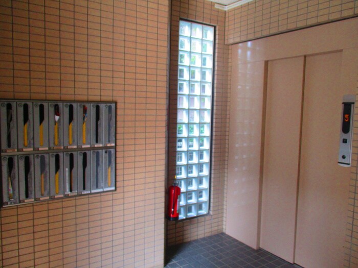 物件外観写真4　(建物設備)