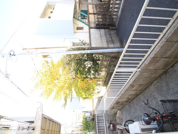 物件内観写真22　(室内からの展望)