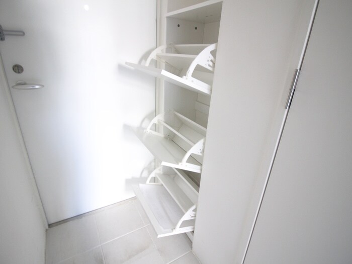 物件内観写真18　(靴箱)