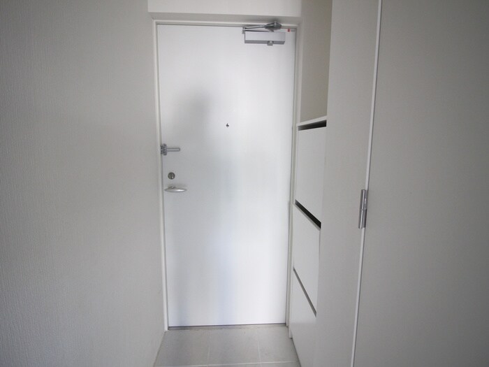 物件内観写真19　(玄関)