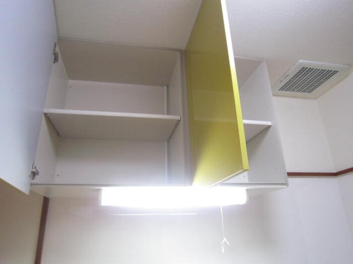 物件内観写真5　(収納)