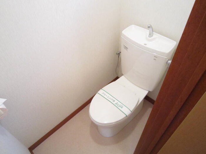 物件内観写真8　(トイレ)