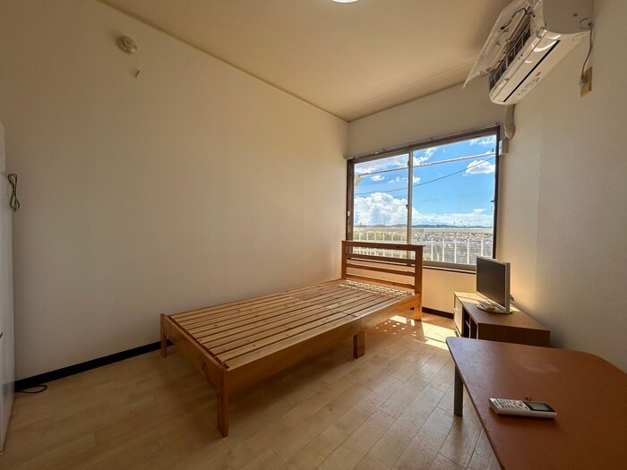 物件内観写真9　(居室)