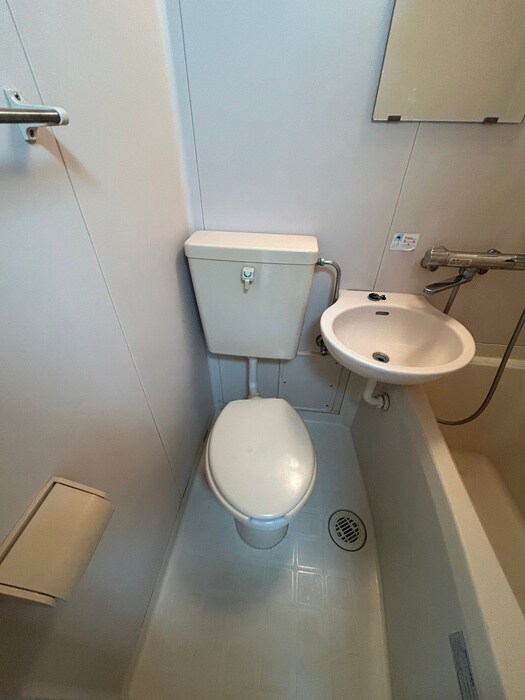 物件内観写真13　(トイレ)