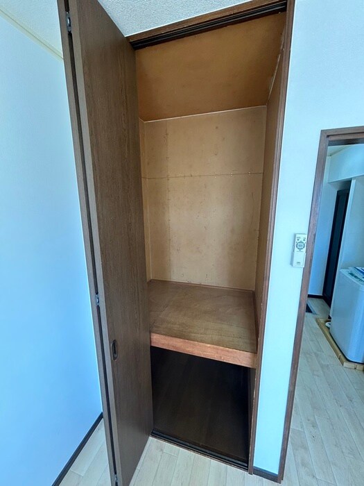 物件内観写真16　(収納)