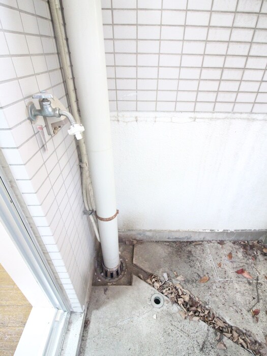 物件内観写真14　(洗濯機置場)