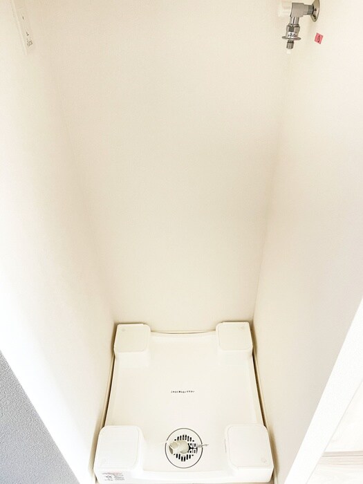 物件内観写真17　(洗濯機置場)