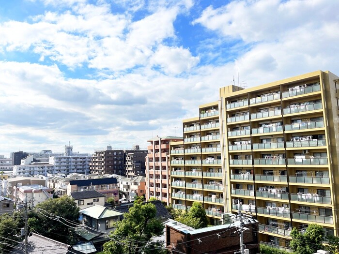 物件内観写真20　(室内からの展望)