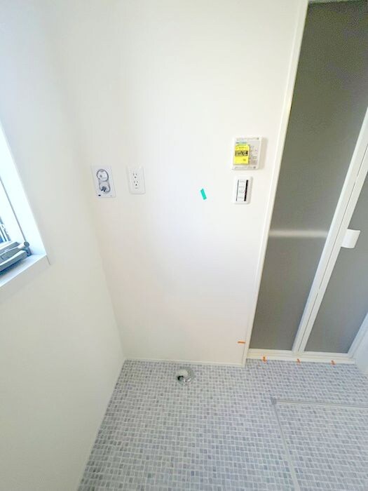 物件内観写真16　(洗濯機置場)