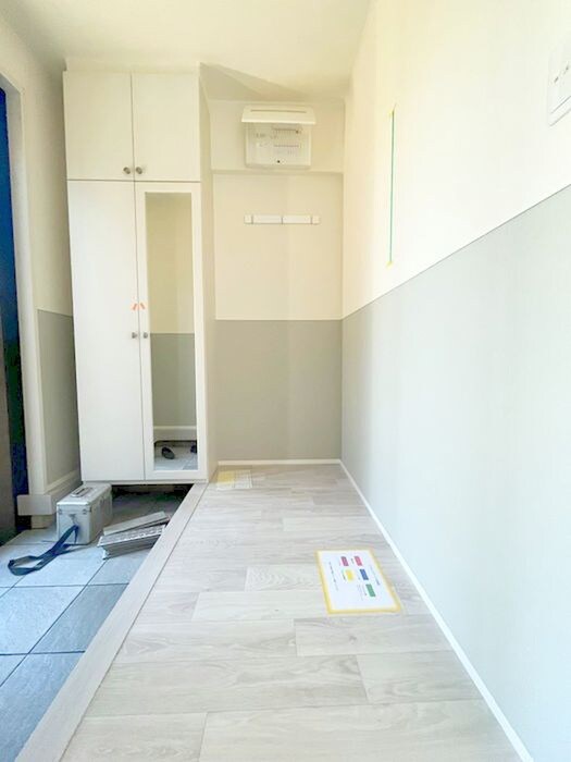 物件内観写真17　(廊下)