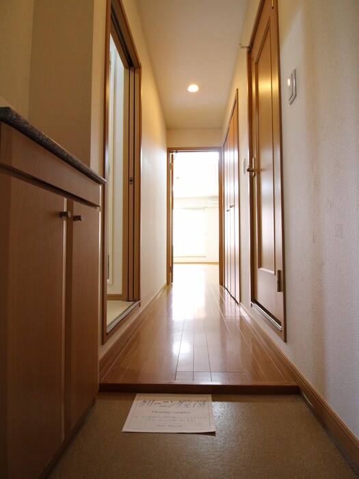 物件内観写真22　(玄関)