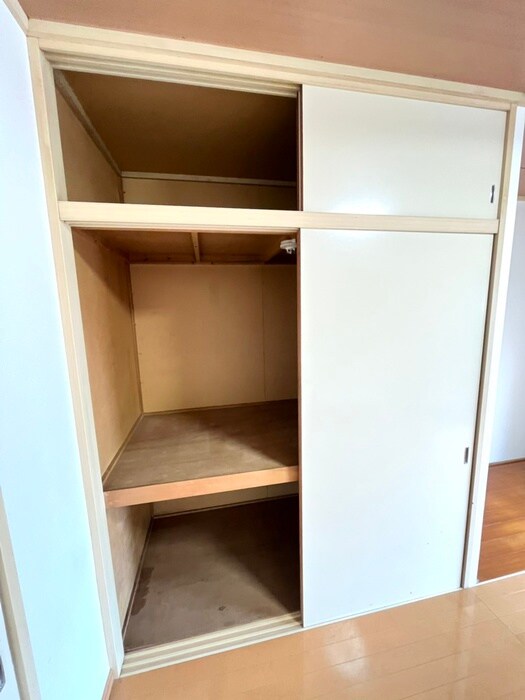 物件内観写真11　(収納)