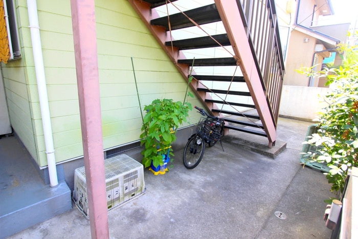 物件外観写真5　(駐輪場)