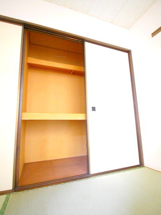 物件内観写真9　(収納)
