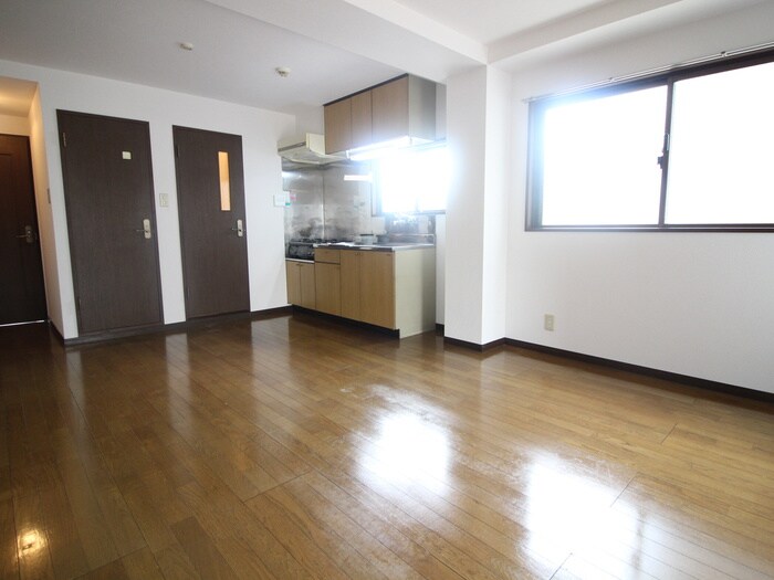 物件内観写真7　(居室)