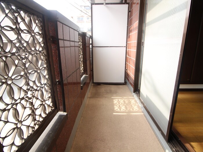 物件内観写真10　(ベランダ・バルコニー)