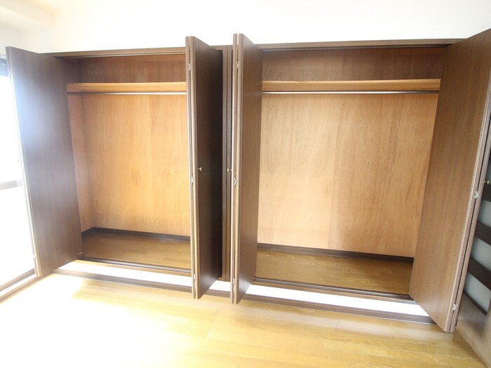 物件内観写真12　(収納)