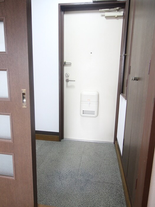 物件内観写真20　(玄関)