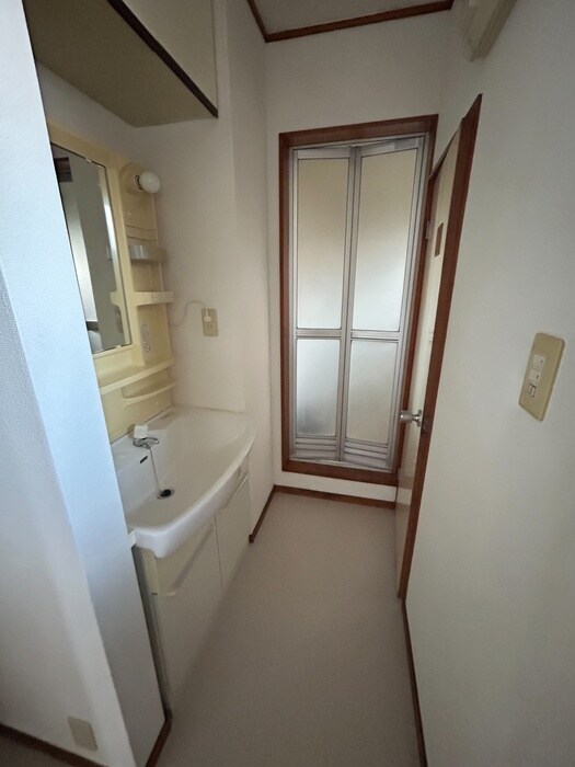 物件内観写真16　(洗面)