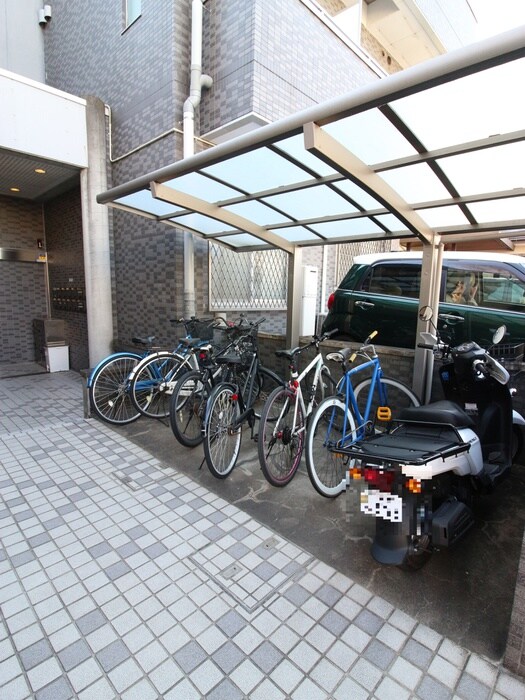 物件外観写真6　(駐輪場)