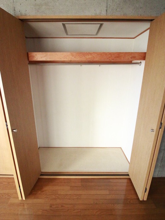 物件内観写真13　(収納)