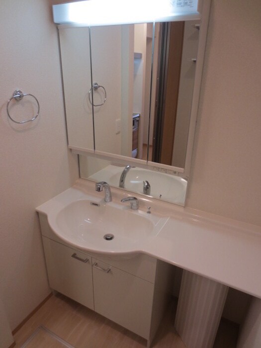 物件内観写真16　(洗面)