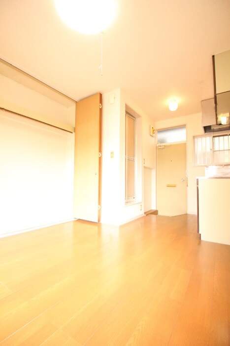 物件内観写真18　(居室)