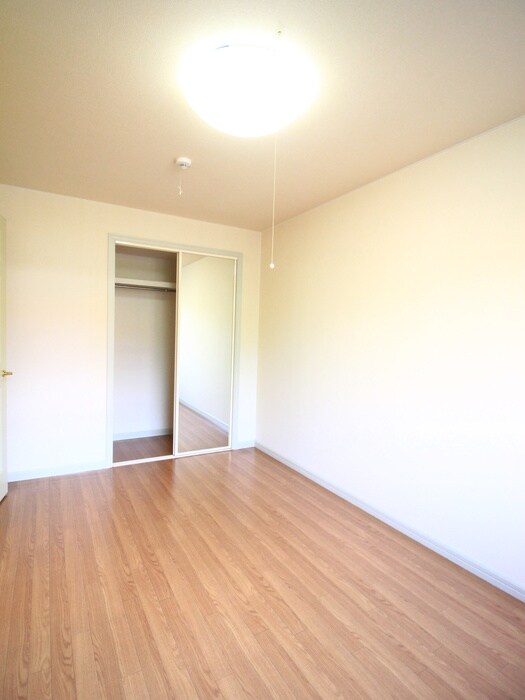 物件内観写真11　(居室)