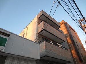 スリーゼ西が丘外観写真